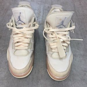 Off White Jordan 4’s